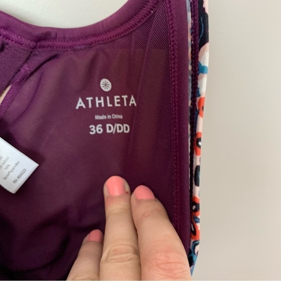 [Athleta] Women's Floral Geometric Ruched Built In Bra Sleeveless Tank Top - Picture 4 of 8